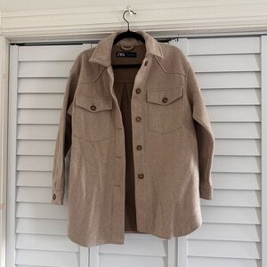 Zara Women's Lightweight Beige Utility Shacket